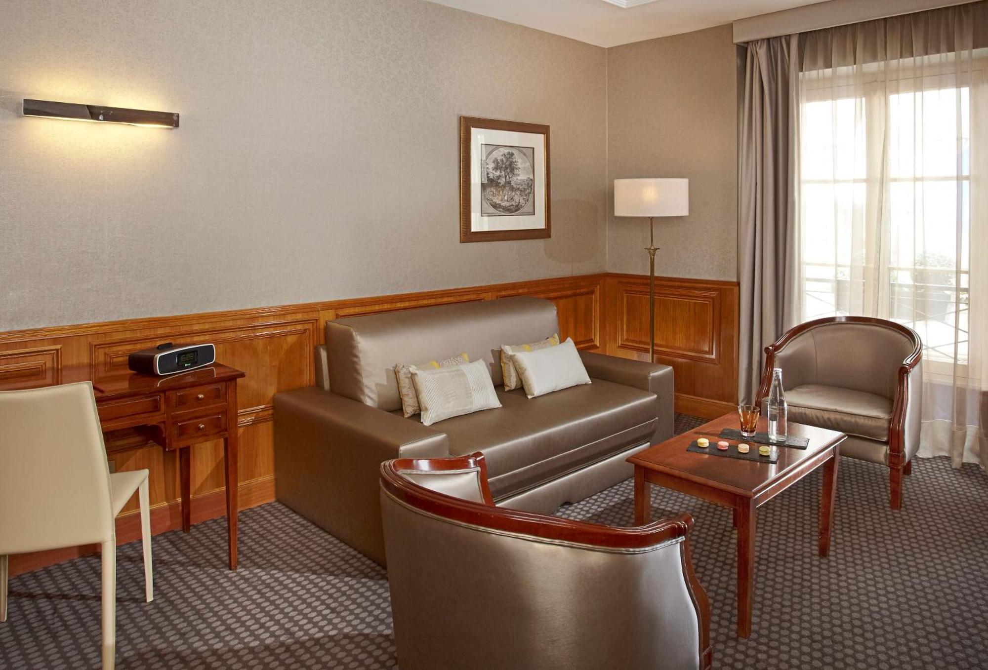 Junior Suite,1756503703:JPEG