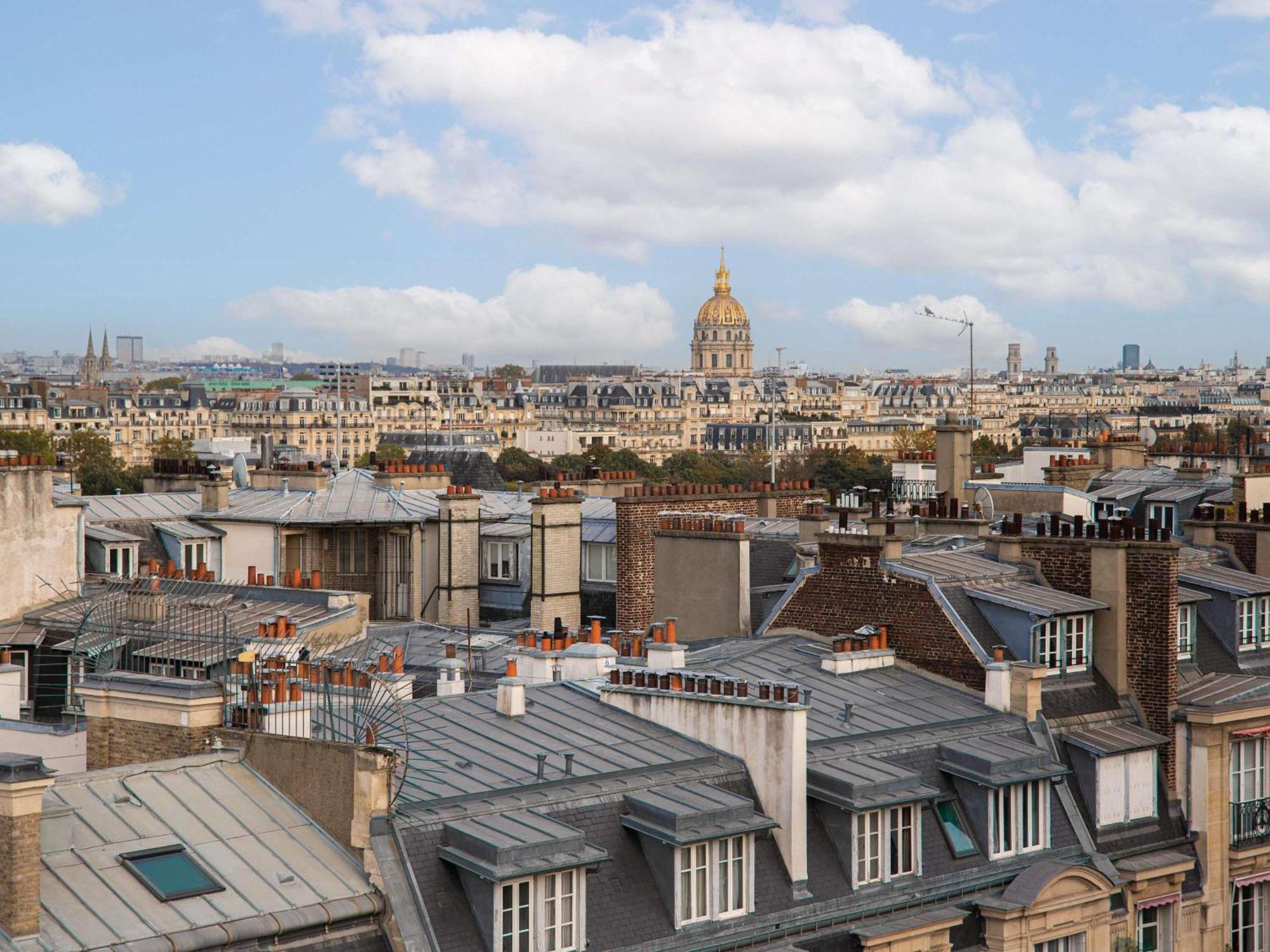 PENTHOUSE EIFFEL mit einem Kingsize-Bett und Aussicht – oberste Etage