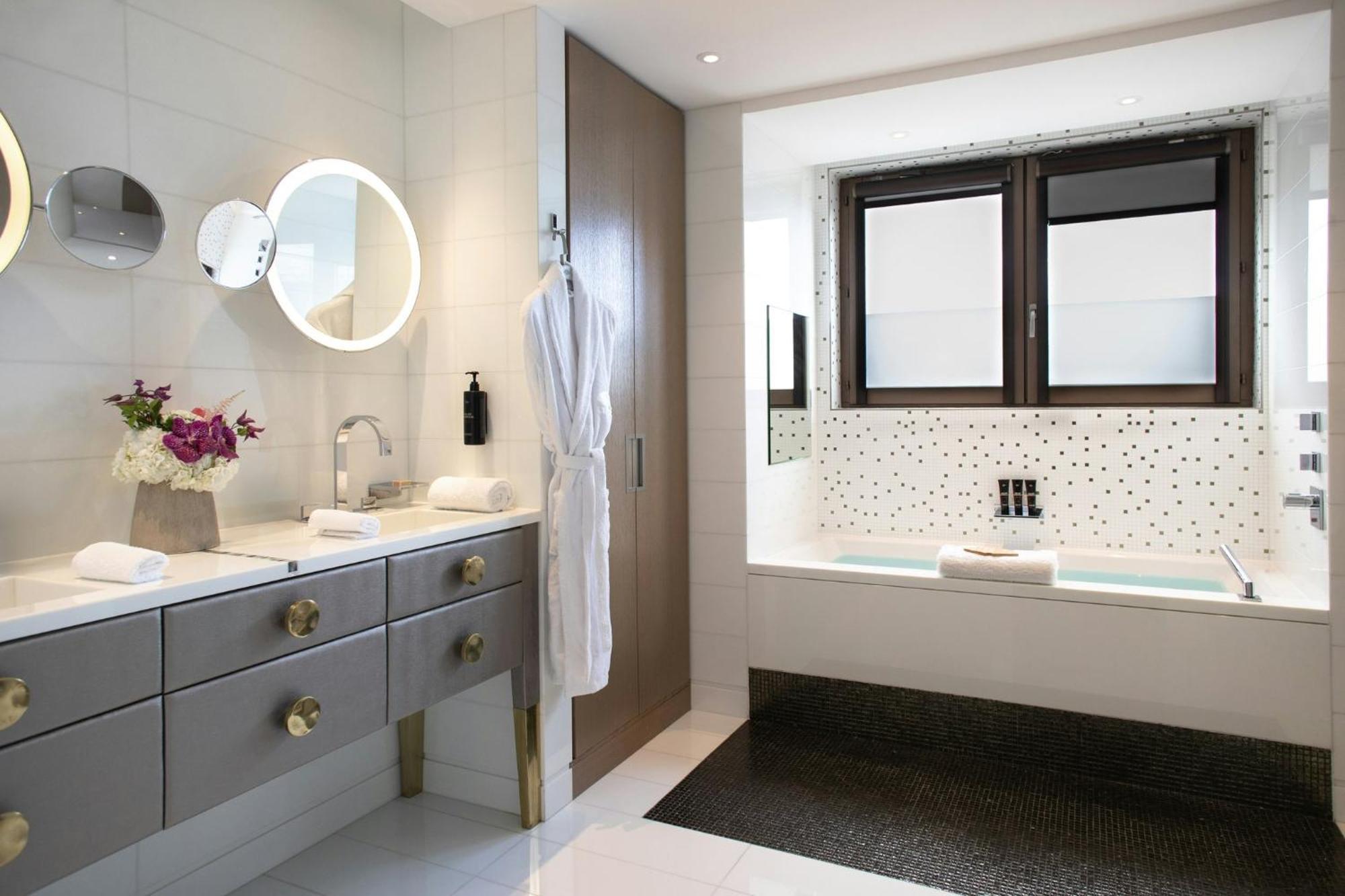 Maisonnette/Duplex Suite