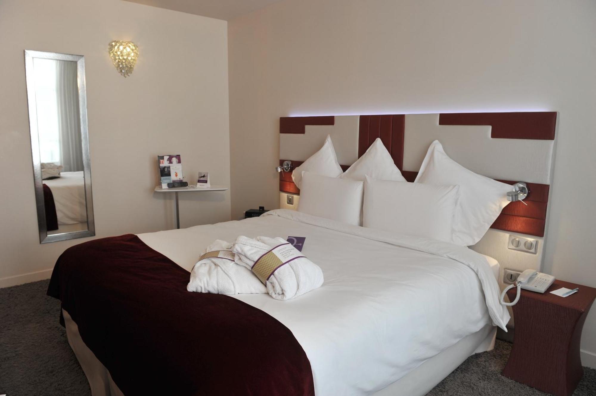 Privilege Room with Double Bed,925607425:JPEG