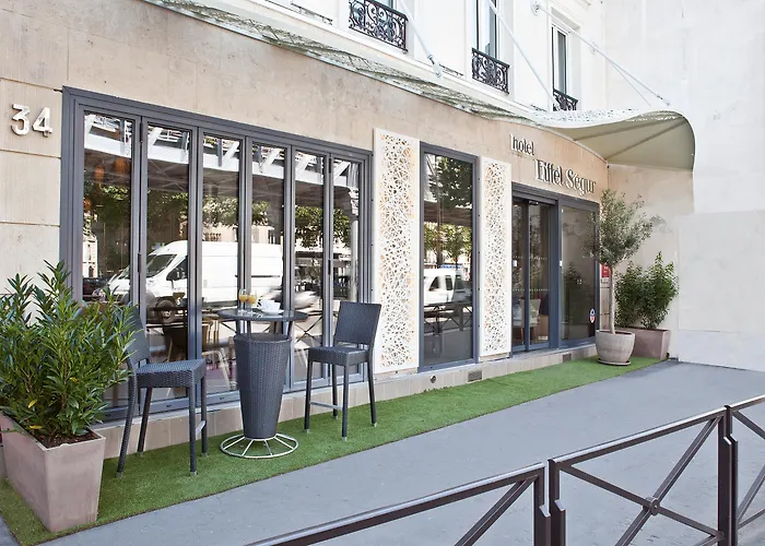 Hôtel Eiffel Segur