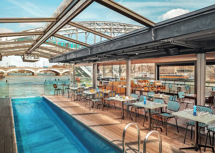 Strandhotel: Hotel Off Paris Seine