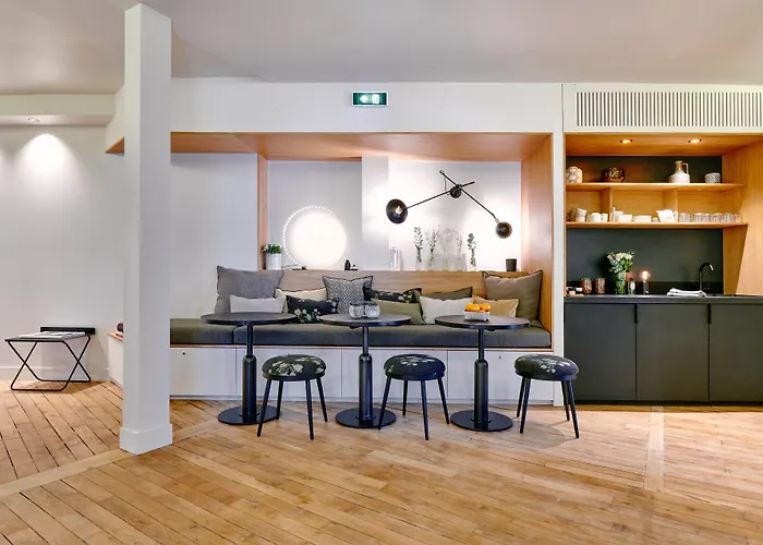 Tinah Paris, Reaumur - Montorgeuil