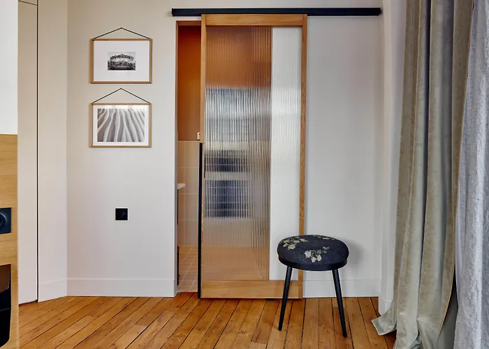 Tinah Paris, Reaumur - Montorgeuil