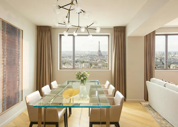 Romantic hotel: Hyatt Regency Paris Etoile