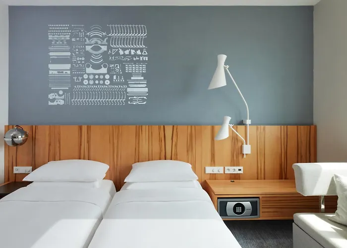 Romantic hotel: Hyatt Regency Paris Etoile